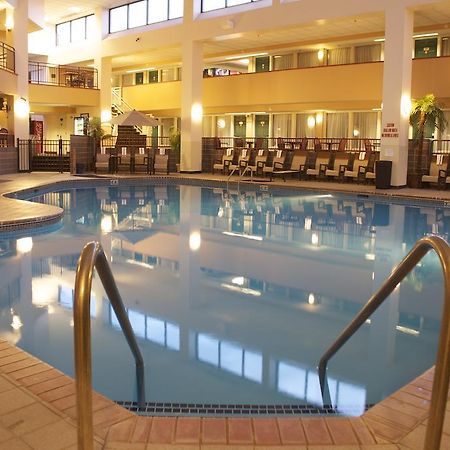 Plaza Hotel & Suites - Eau Claire Kültér fotó