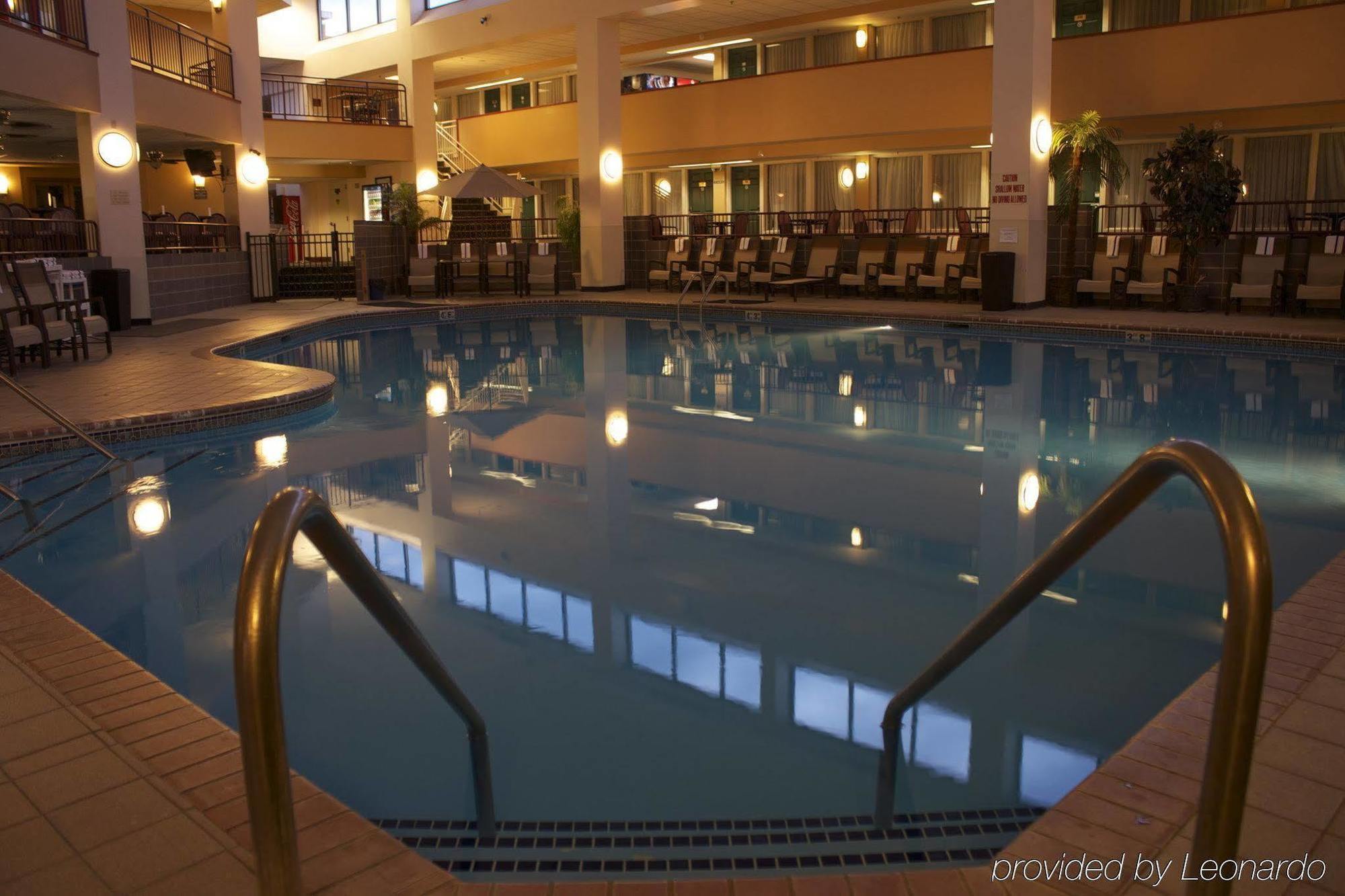 Plaza Hotel & Suites - Eau Claire Kültér fotó